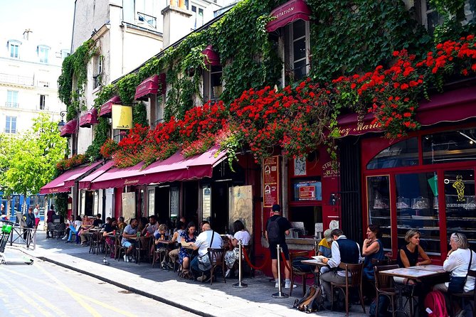 Walking tour of Le Marais with wine & cheese tasting