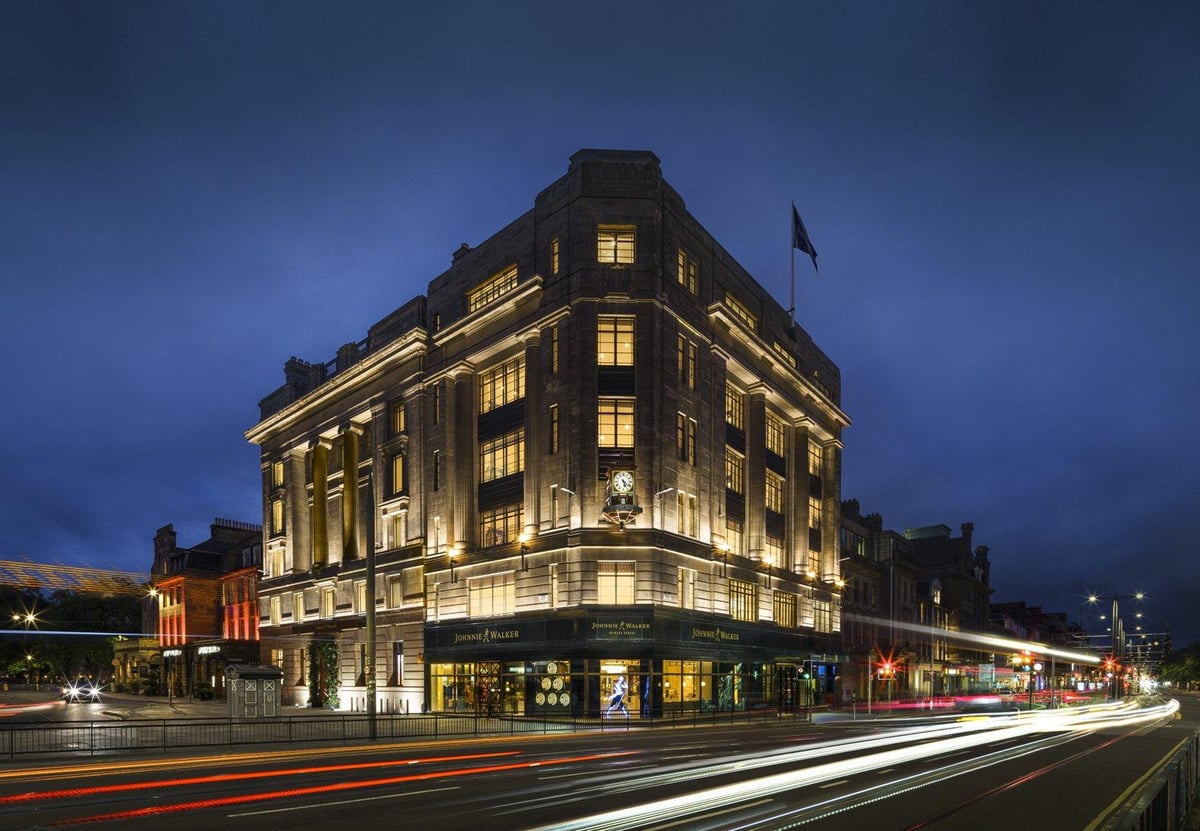 Johnnie Walker whisky tour in Edinburgh with tasting and lunch