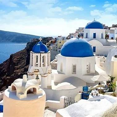 Santorini Highlights - Private Tour image 1
