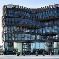 Guided tour in the Confluence district of Lyon